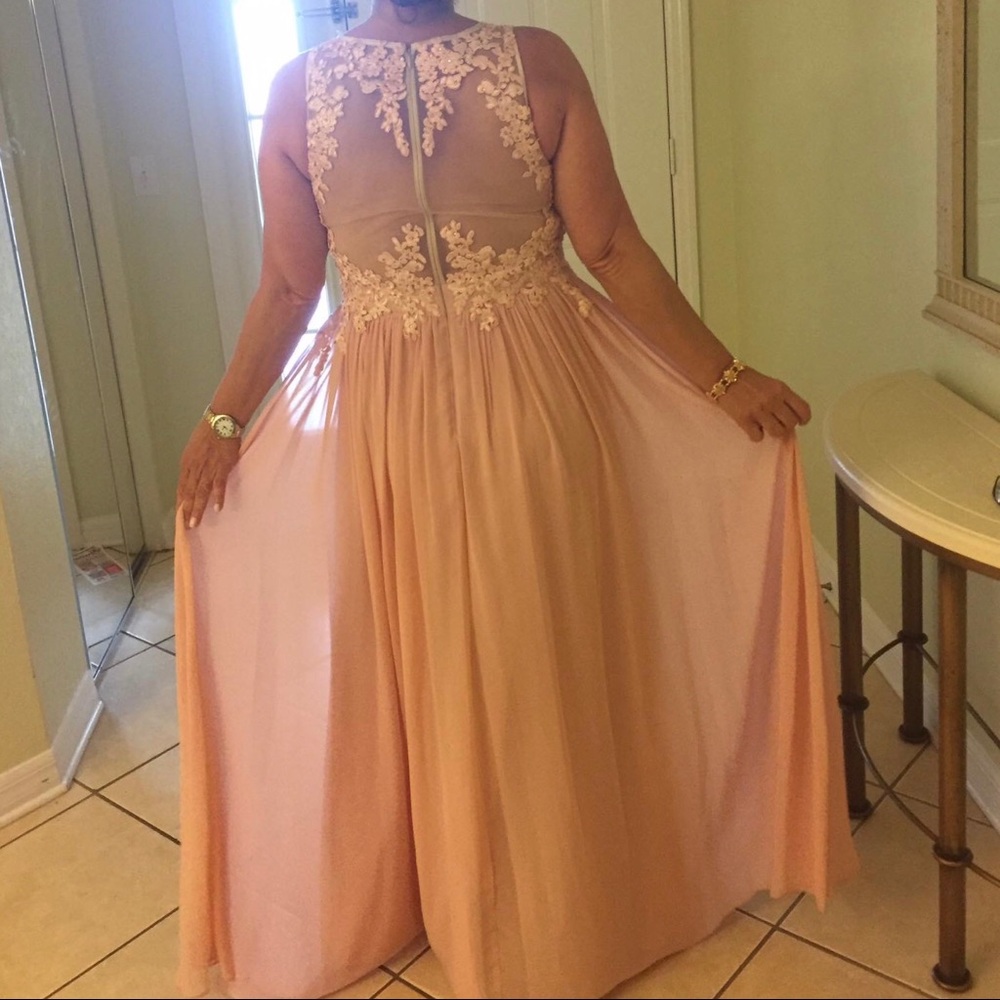 Prom/Evening dress chiffon overlay. - Picture 3 of 7